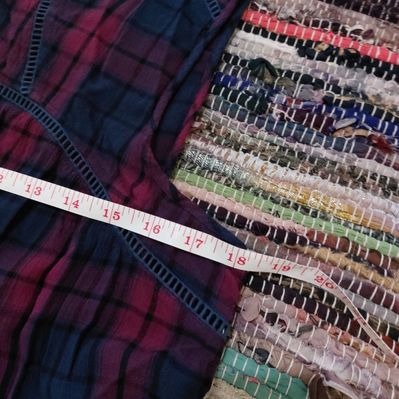 Knox Rose Purple & Blue Chunky Plaid High Neckline Flowy Sleeveless Tank Top - Picture 10 of 13